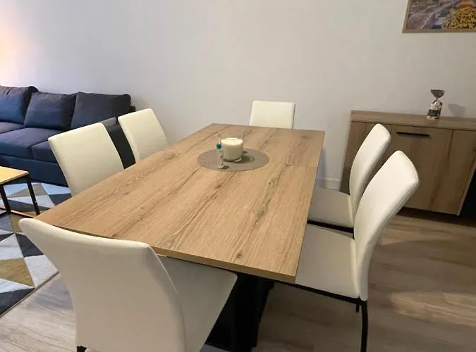 Hotel - Le Victorieux - Centre-ville- Classe 3 Etoiles *